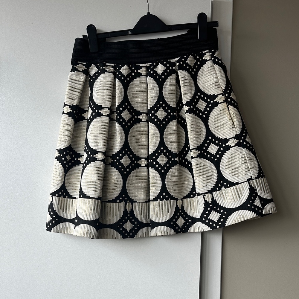 Chic Black and Cream A-Line Skirt